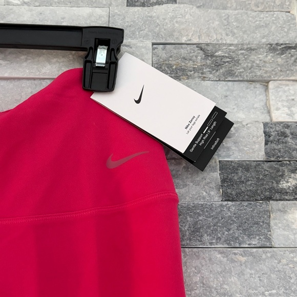 New!! Nike women's bike shorts - Picture 2 of 6